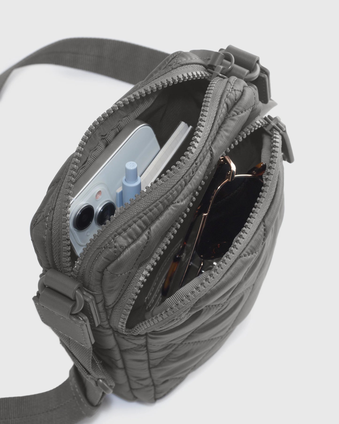 Transit Quilted Phone Crossbody - One Size / Navy