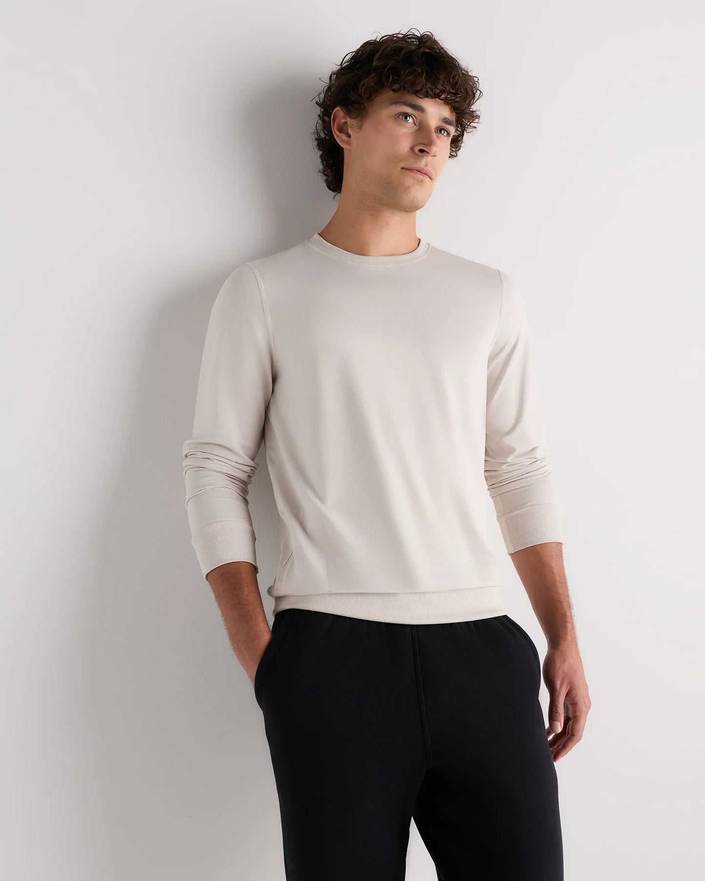 Flowknit Performance Crew Sweatshirt - S / Solid Chalk
