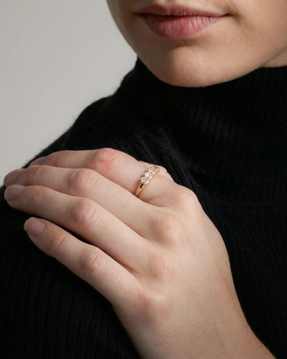 Lab Grown Diamond Oval Seven Stone Band - 4 / Yellow Gold