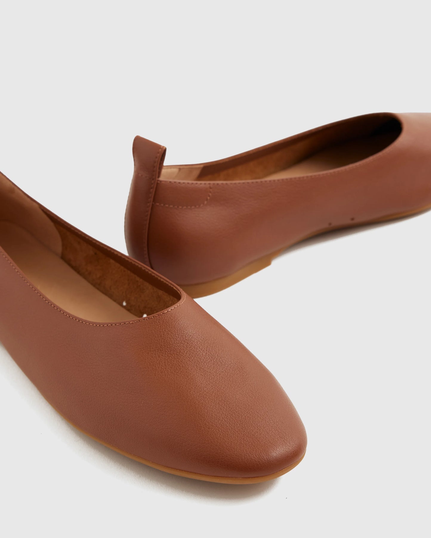 Italian Leather Glove Ballet Flat - 5 / Shell Pink