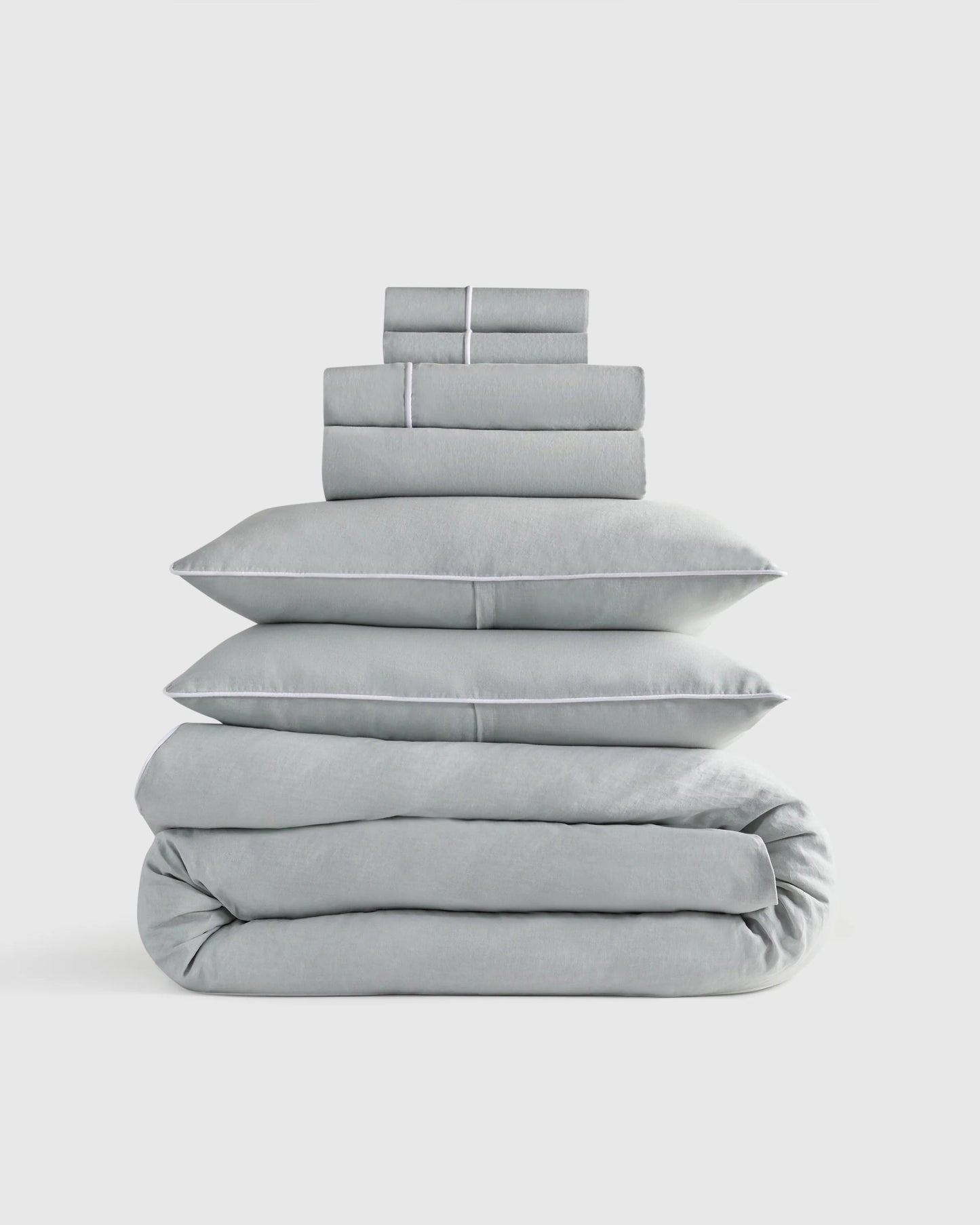 European Linen Piped Deluxe Bedding Bundle - Twin / White/Cherry