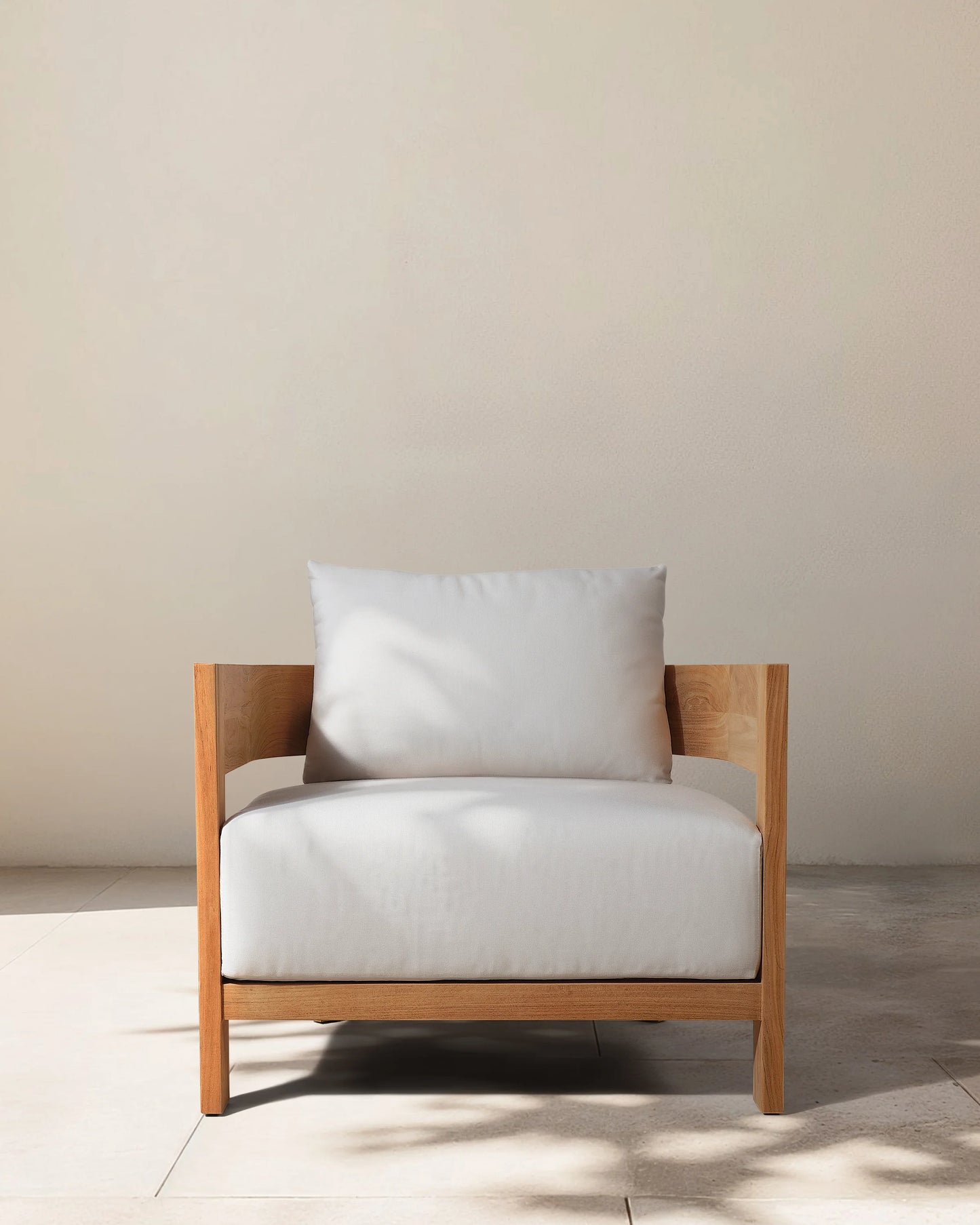Curved Solid Teak Outdoor Lounge Chair - One Size / Natural Teak