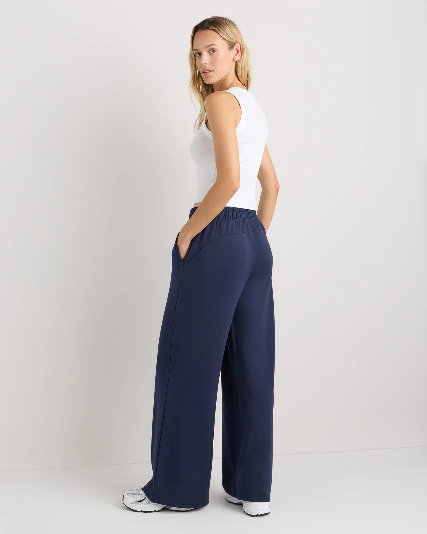SuperSoft Fleece Wide Leg Pants - XS / Dried Fig