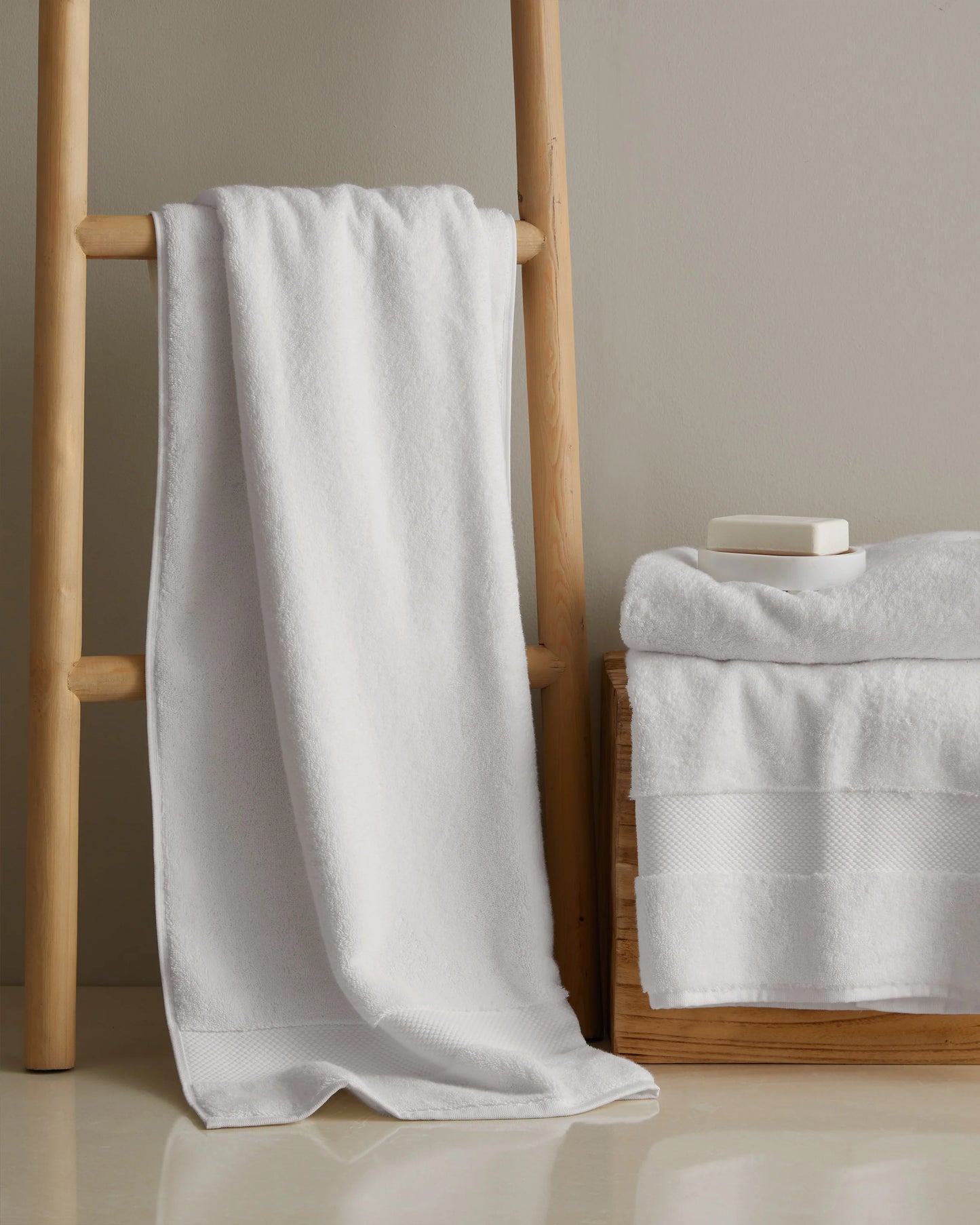 Turkish Ultra Plush Bath Towel (Set of 2) - One Size / White