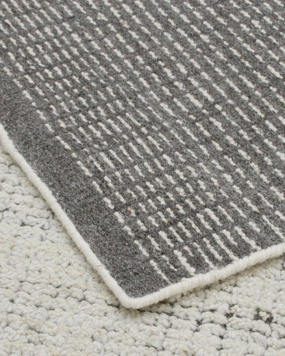 Ares Hand-Knotted Wool Rug - 3' x 5' / Ivory/Charcoal