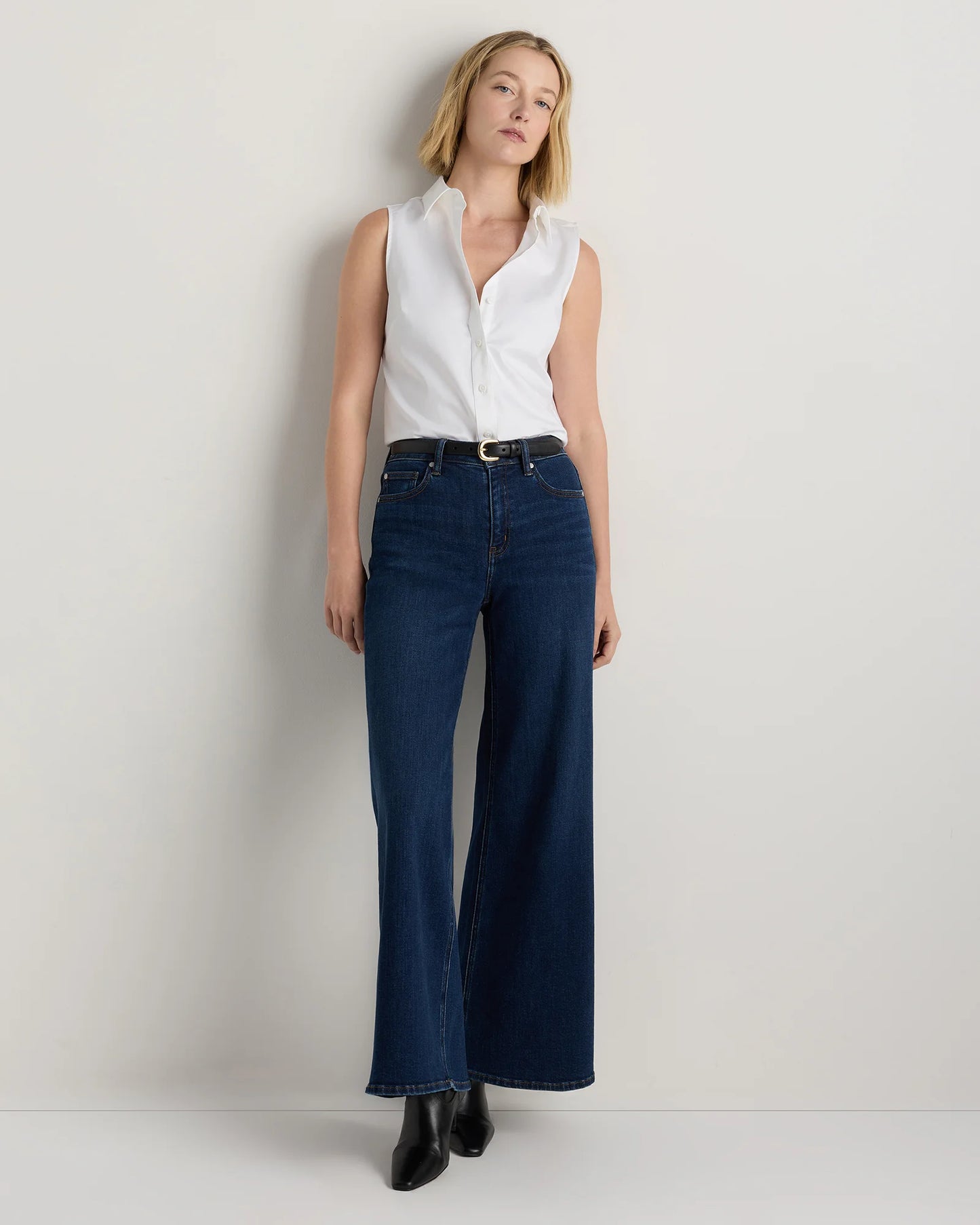 Organic Stretch Cotton Tailored Sleeveless Shirt - XS / Classic White