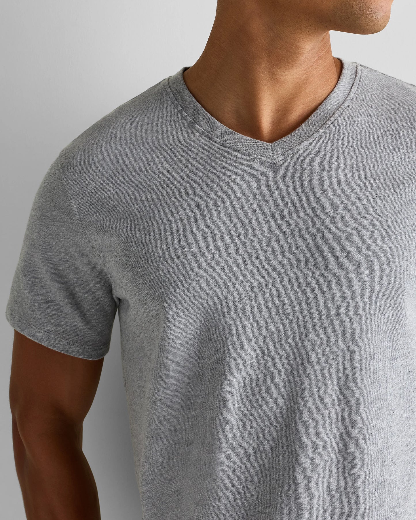 100% Organic Cotton Slub V-Neck Tee - S / Heather Grey