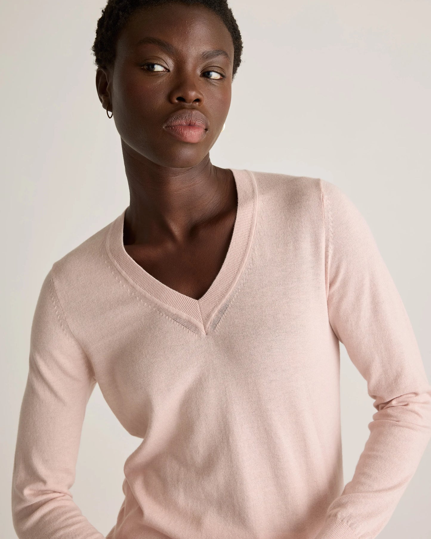 Lightweight Cotton Cashmere V-Neck Sweater - XS / Sugar Stone