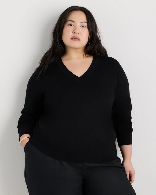 Lightweight Cotton Cashmere V-Neck Sweater - 1X / Black
