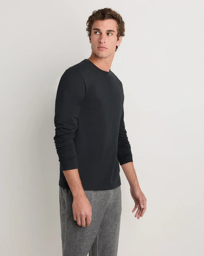 Studio Performance Long Sleeve Tee - S / Black