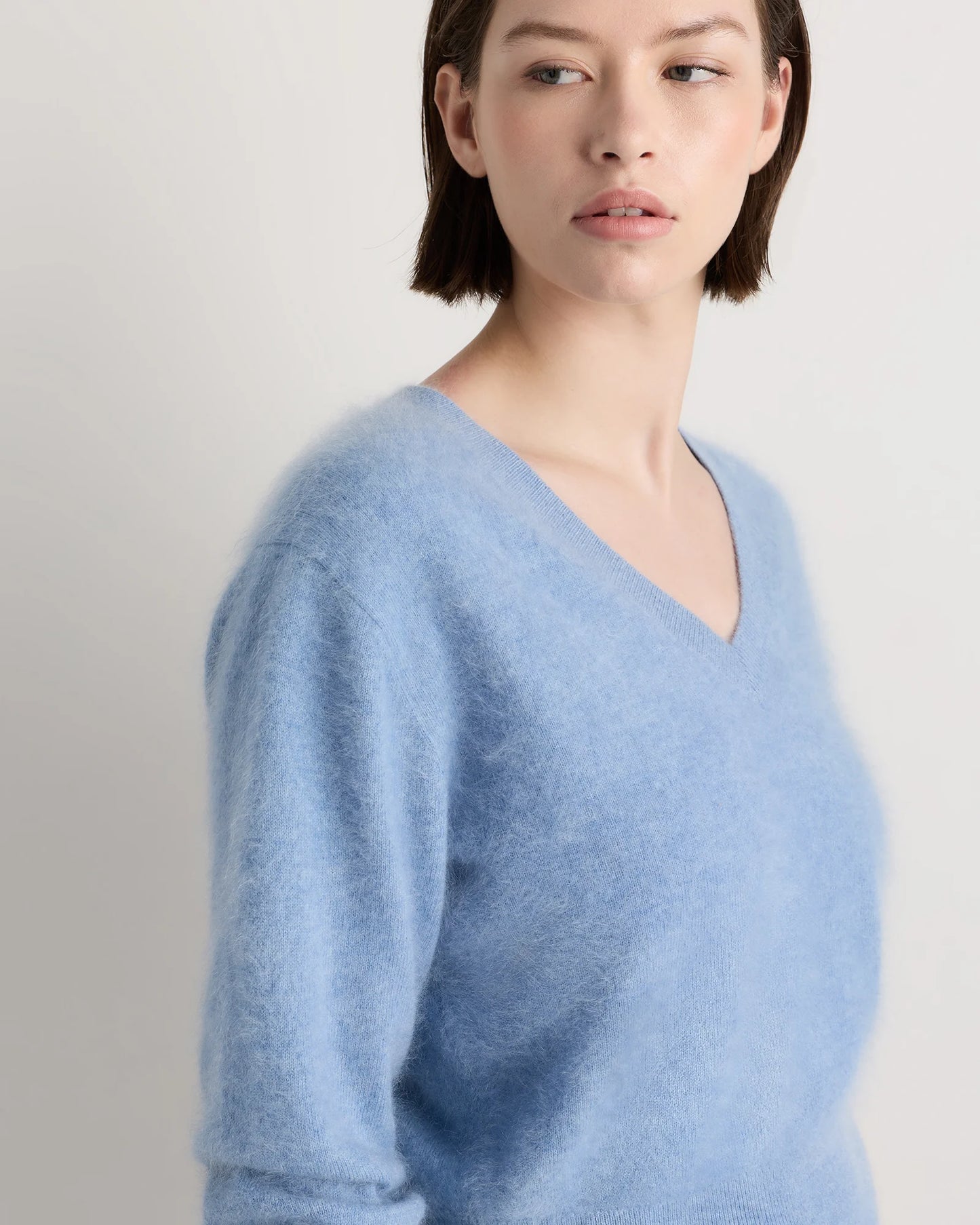 Brushed Cashmere Shrunken V-Neck Sweater - XS / Heather Grey