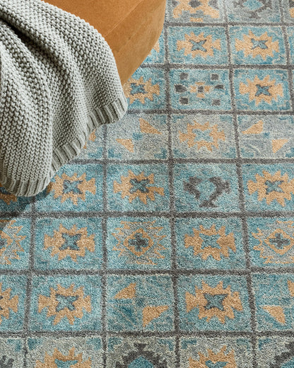 Cambria Wool Rug - 5' x 8' / Rust