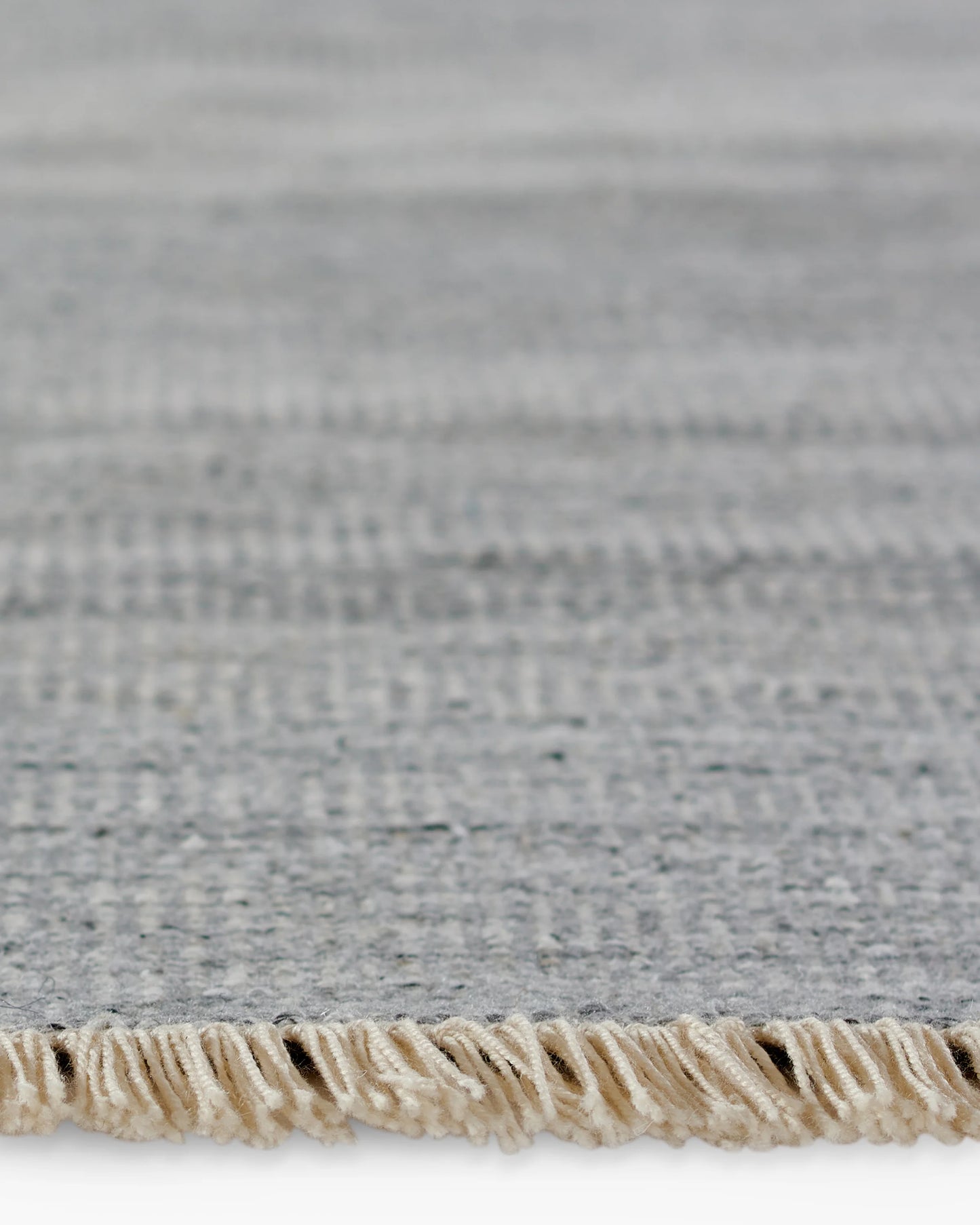 Sloane Indoor/Outdoor Rug - 5' x 8' / Silver