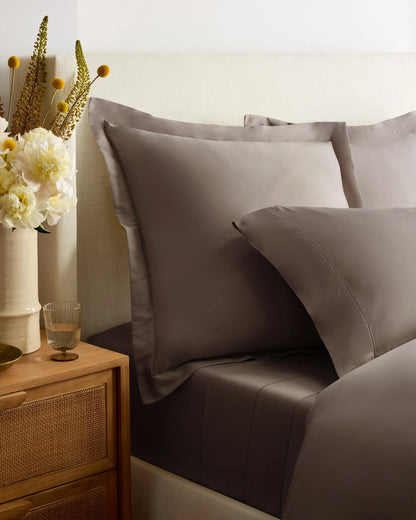 Signature Giza Cotton Sateen Duvet Cover - Twin / Light Grey