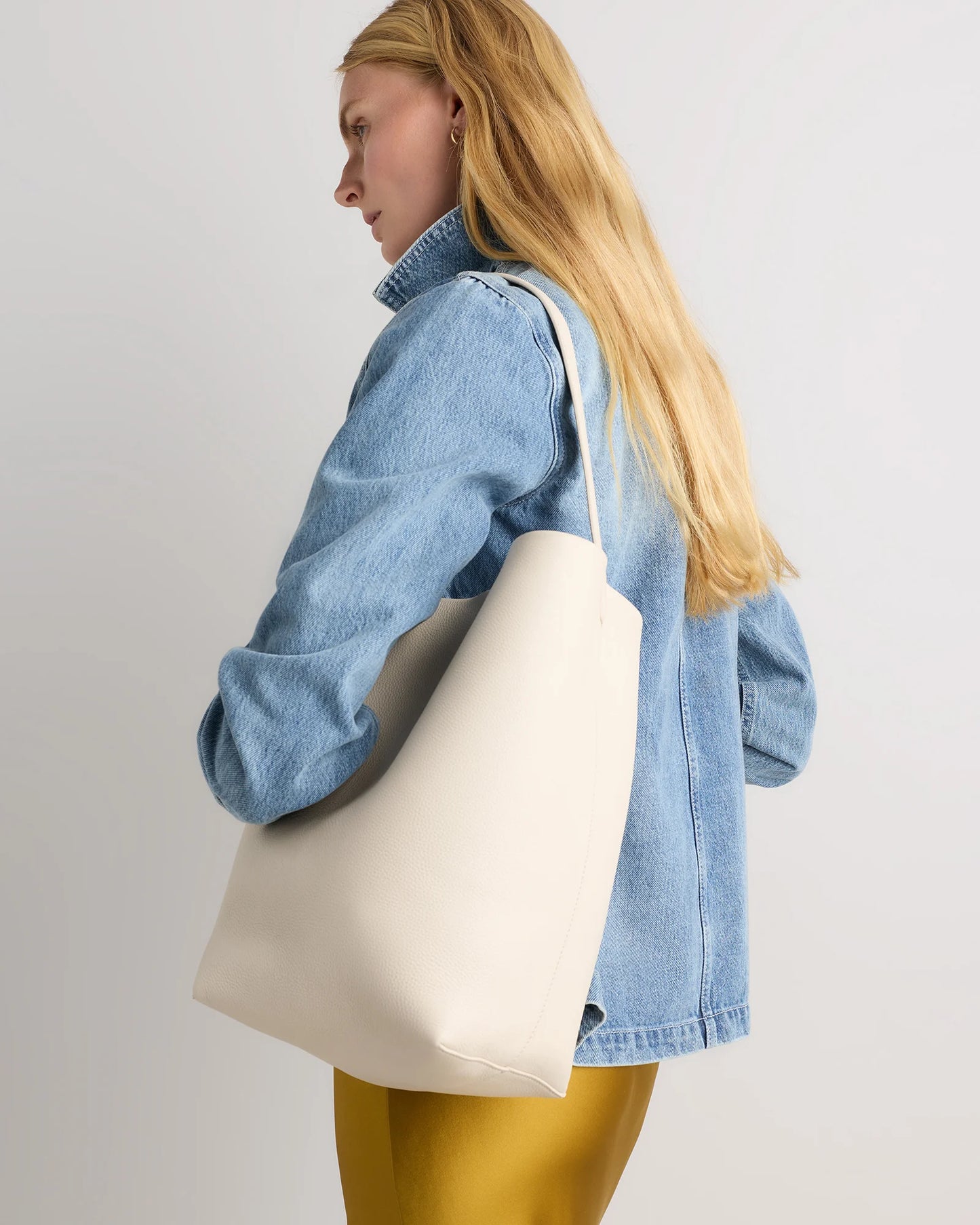 Penelope Large Shoulder Bag - One Size / Warm Taupe