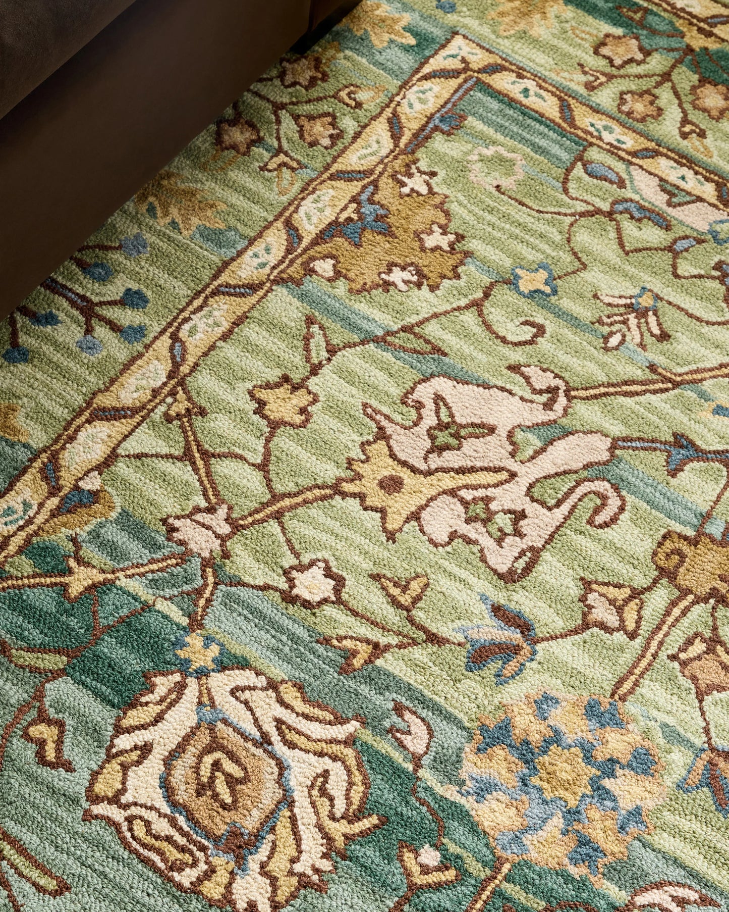 Aden Wool Rug - 5' x 8' / Green