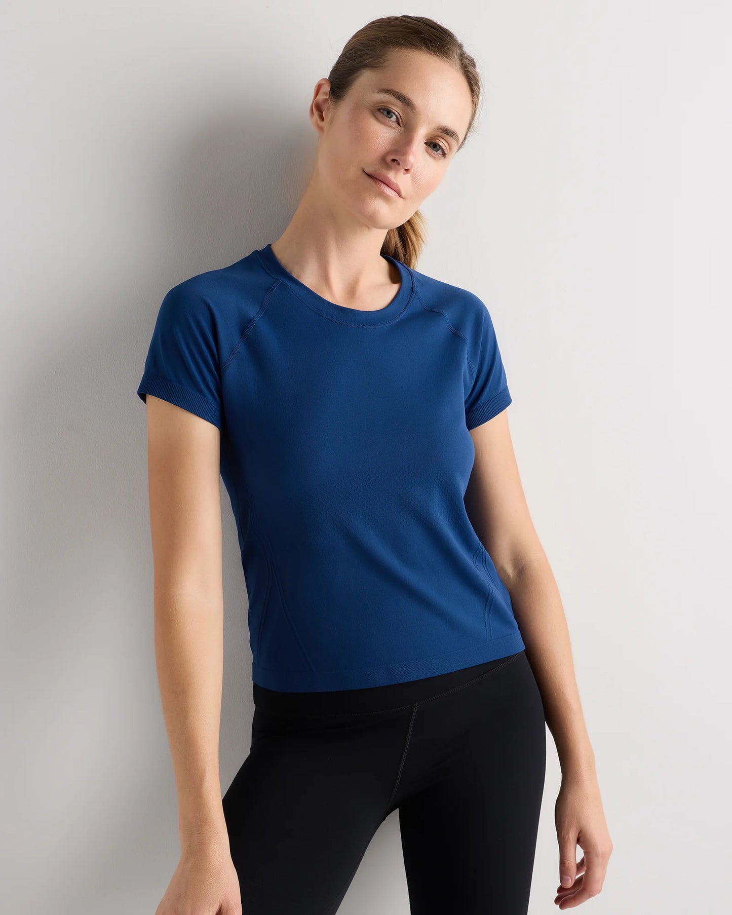 Seamless Waist-Length Tee - XS / Azul Blue