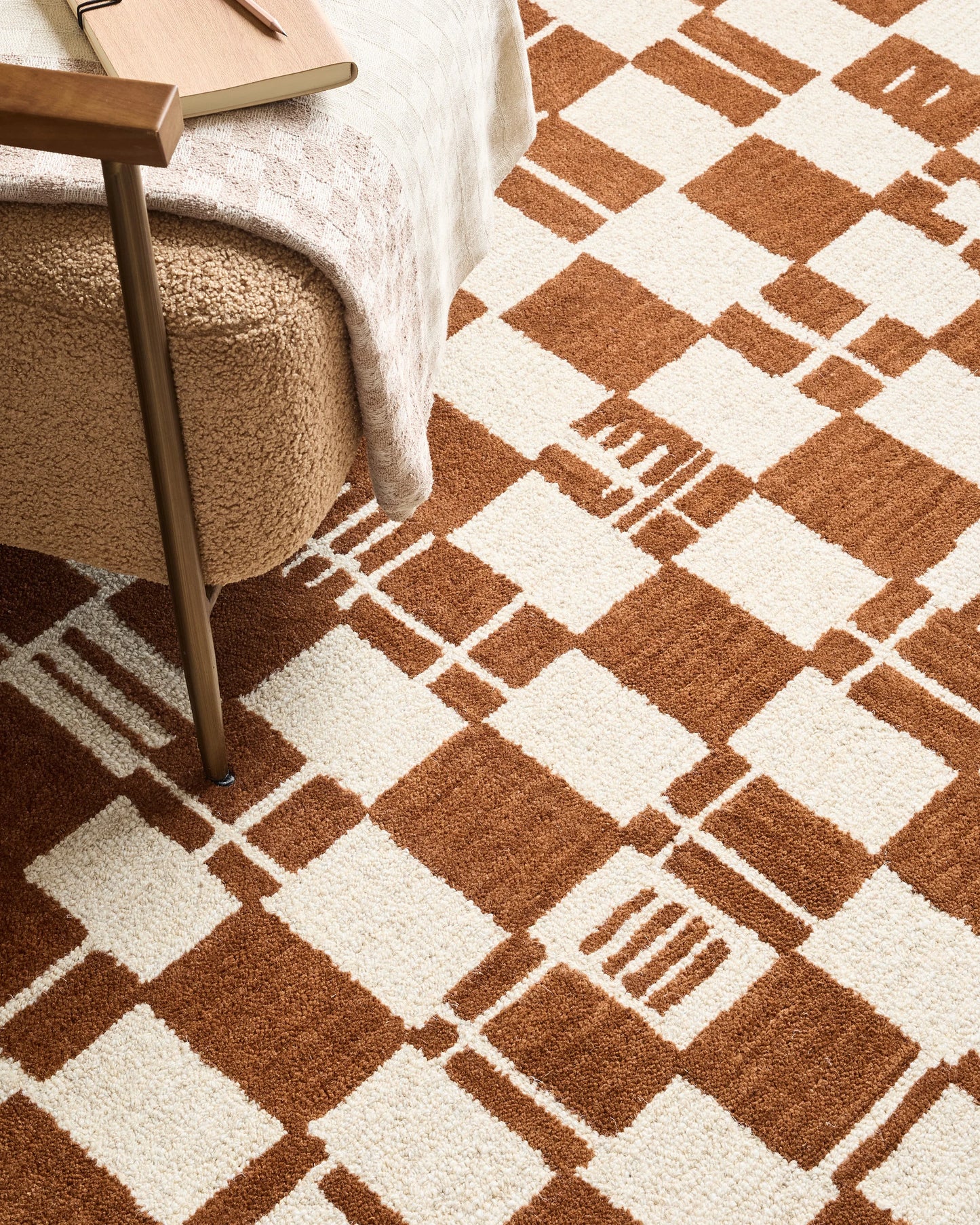 Zion Wool Rug - 5' x 8' / Rust