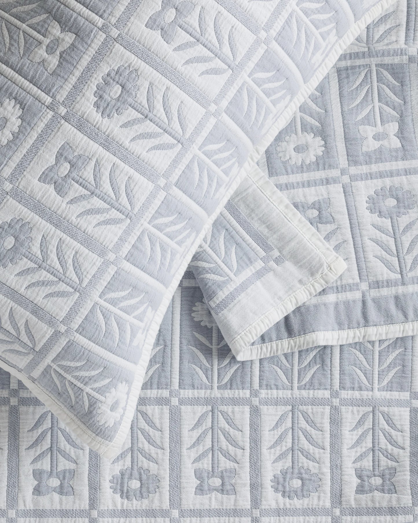 Organic Cotton Jacquard Floral Sham Set - Standard / Blue Fog