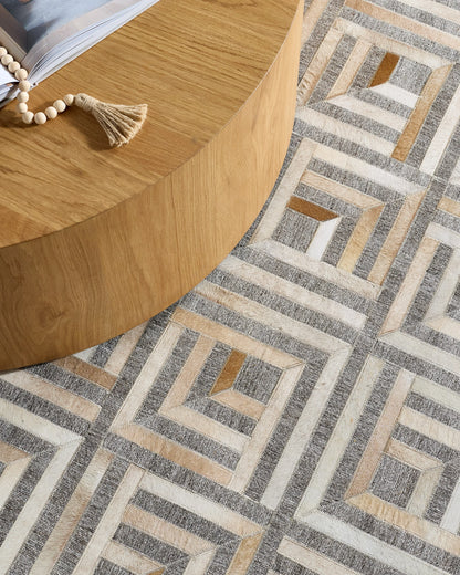Geometric Hair on Hide Rug - 5' x 8' / Grey