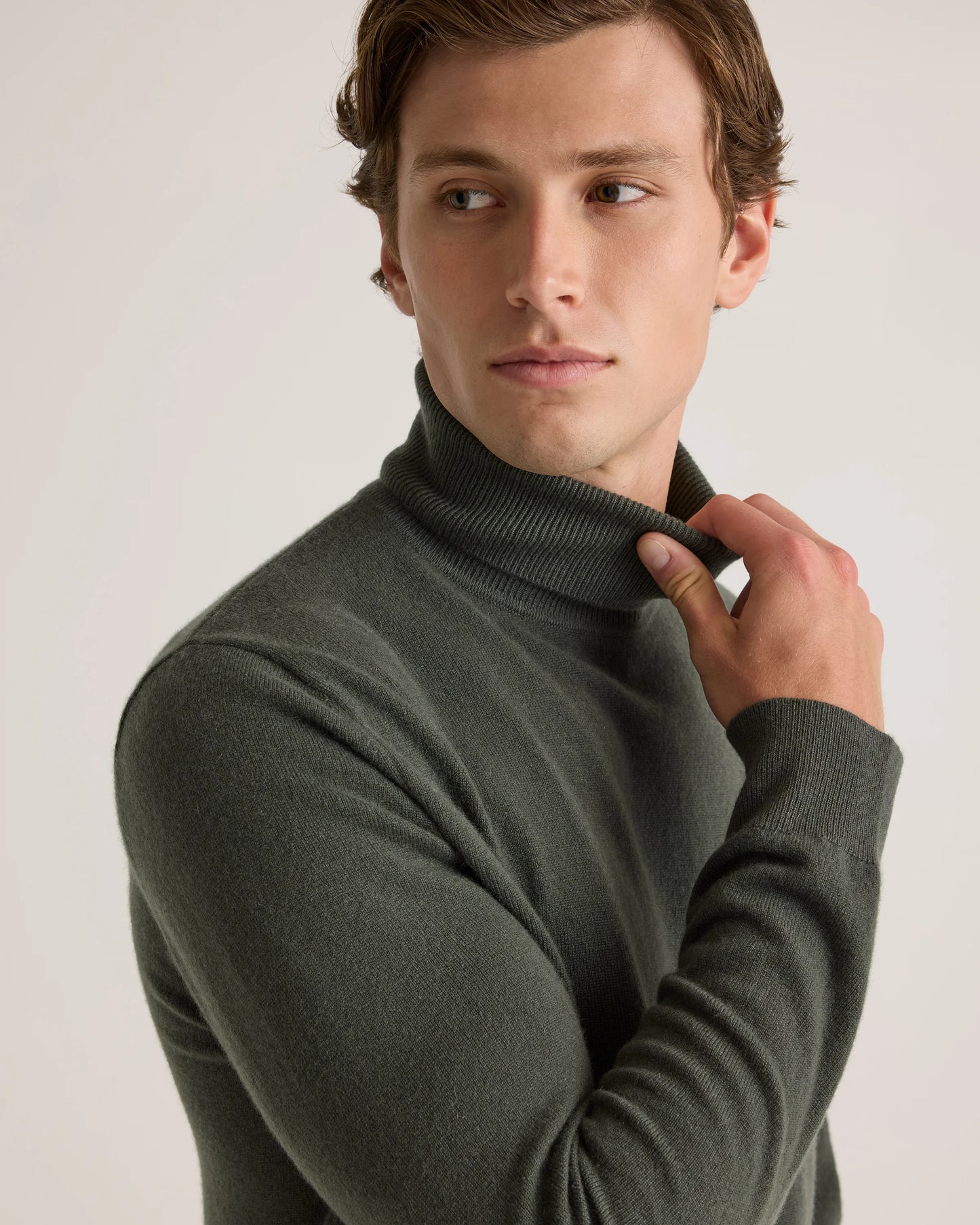 Mongolian Cashmere Turtleneck Sweater - S / Black