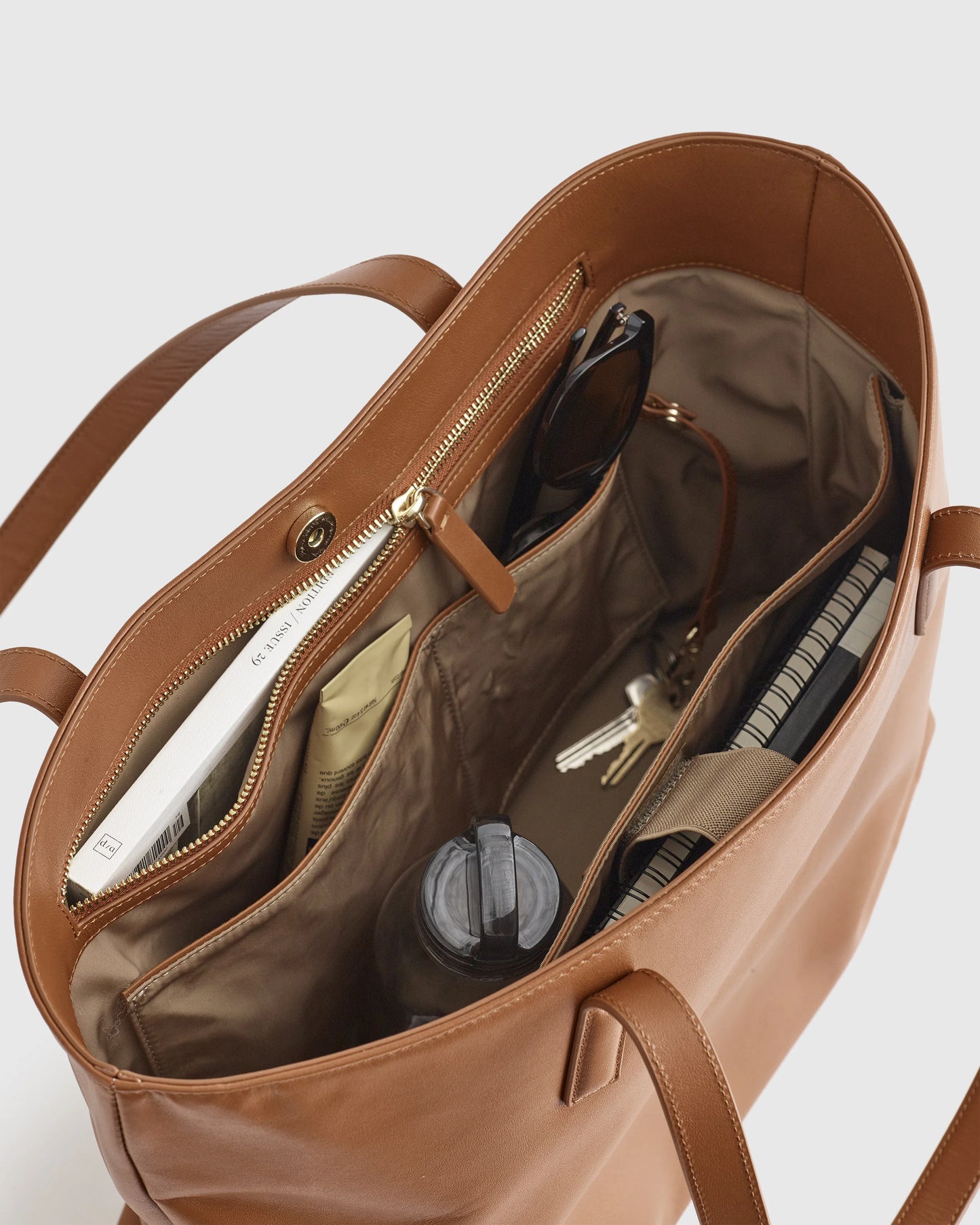 Classic Italian Leather Tote - One Size / Black