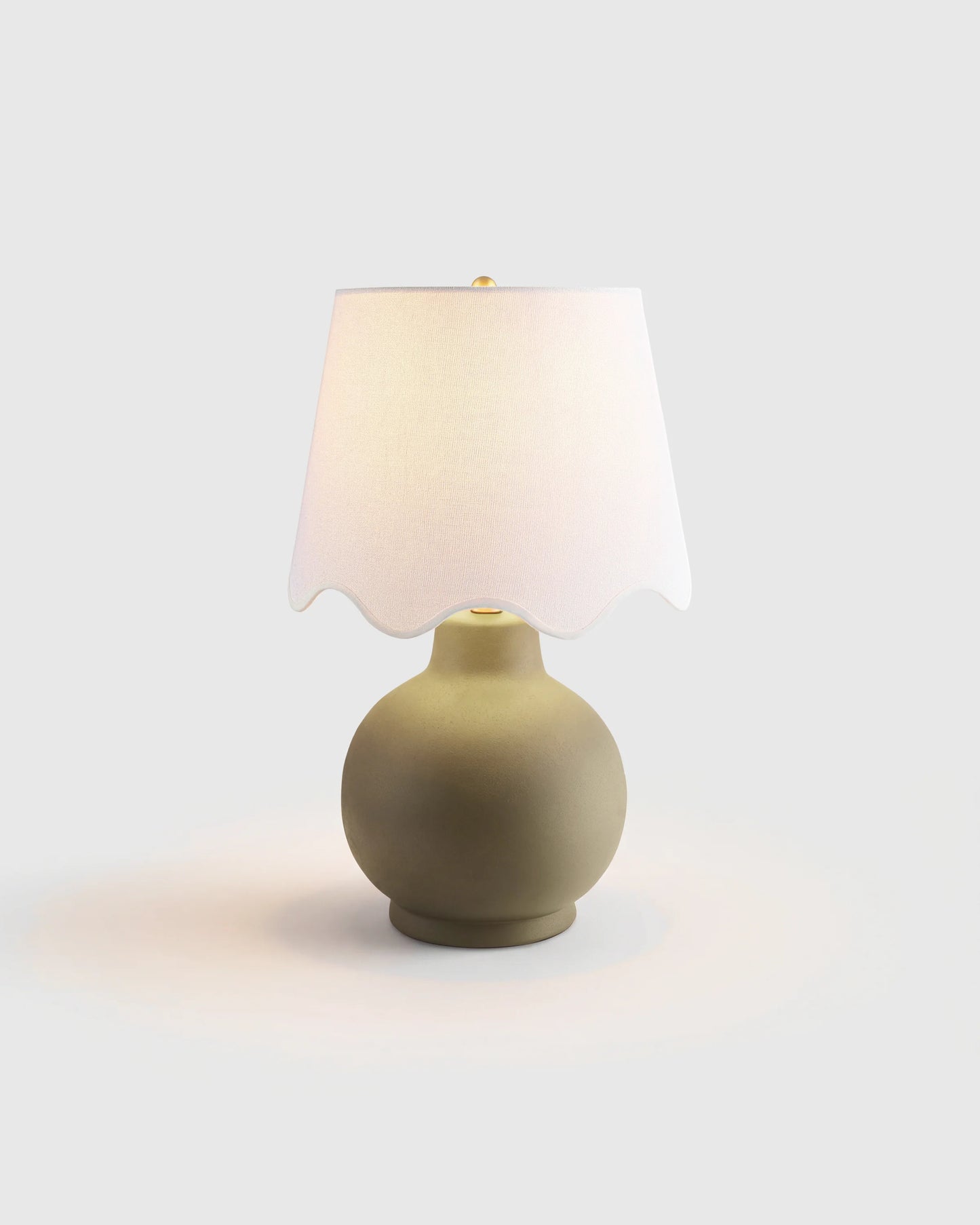 Coastal Ceramic Table Lamp with Scallop Shade - One Size / White