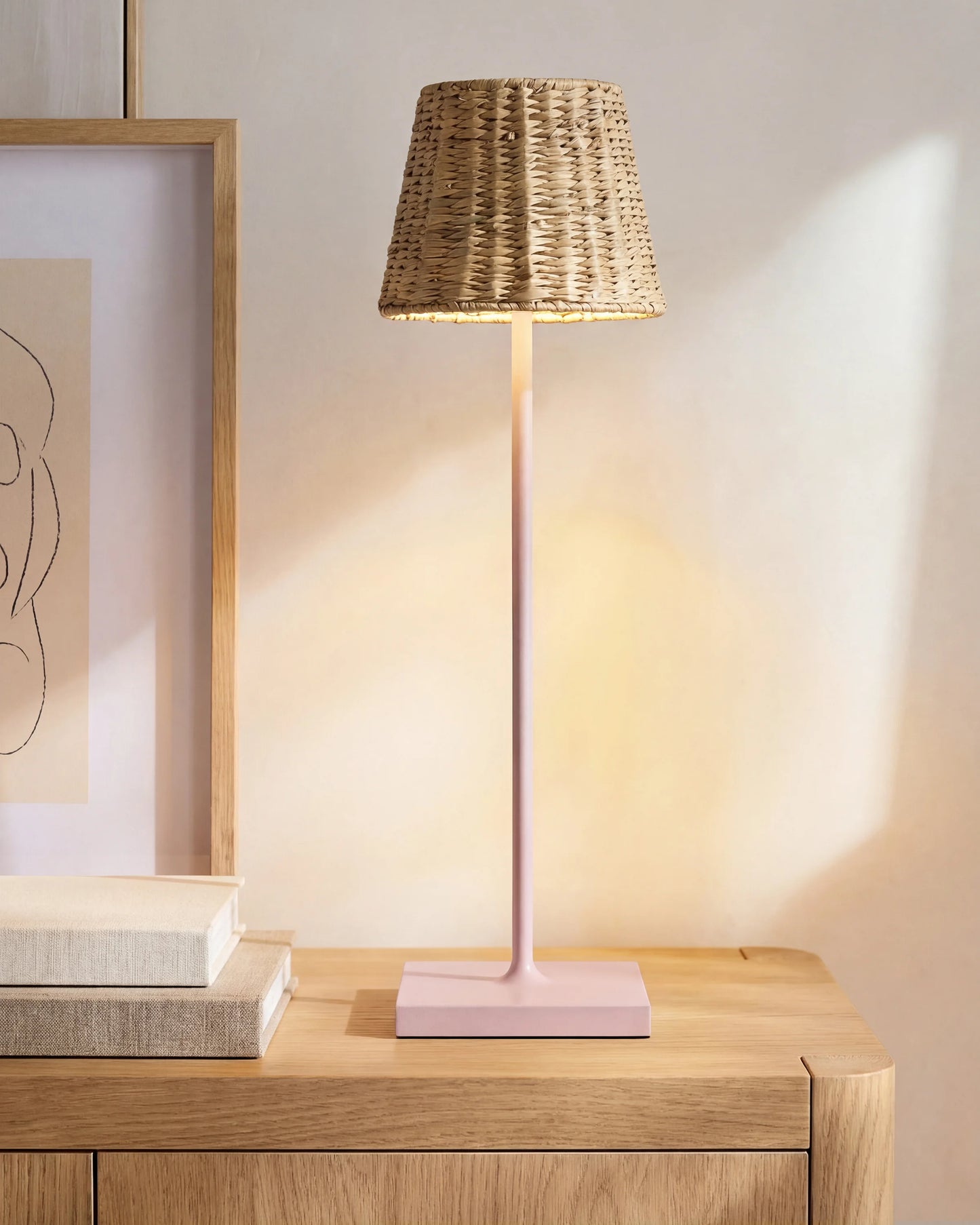 Poldina Pro Rechargeable Table Lamp with Seagrass Shade by Zafferano - Regular / White