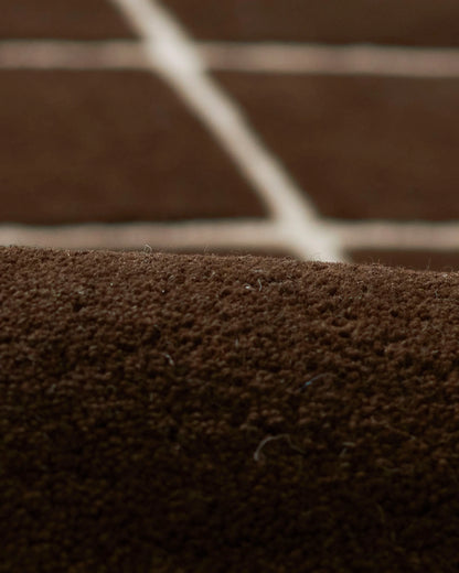Bowie Wool Rug - 5' x 8' / Brown