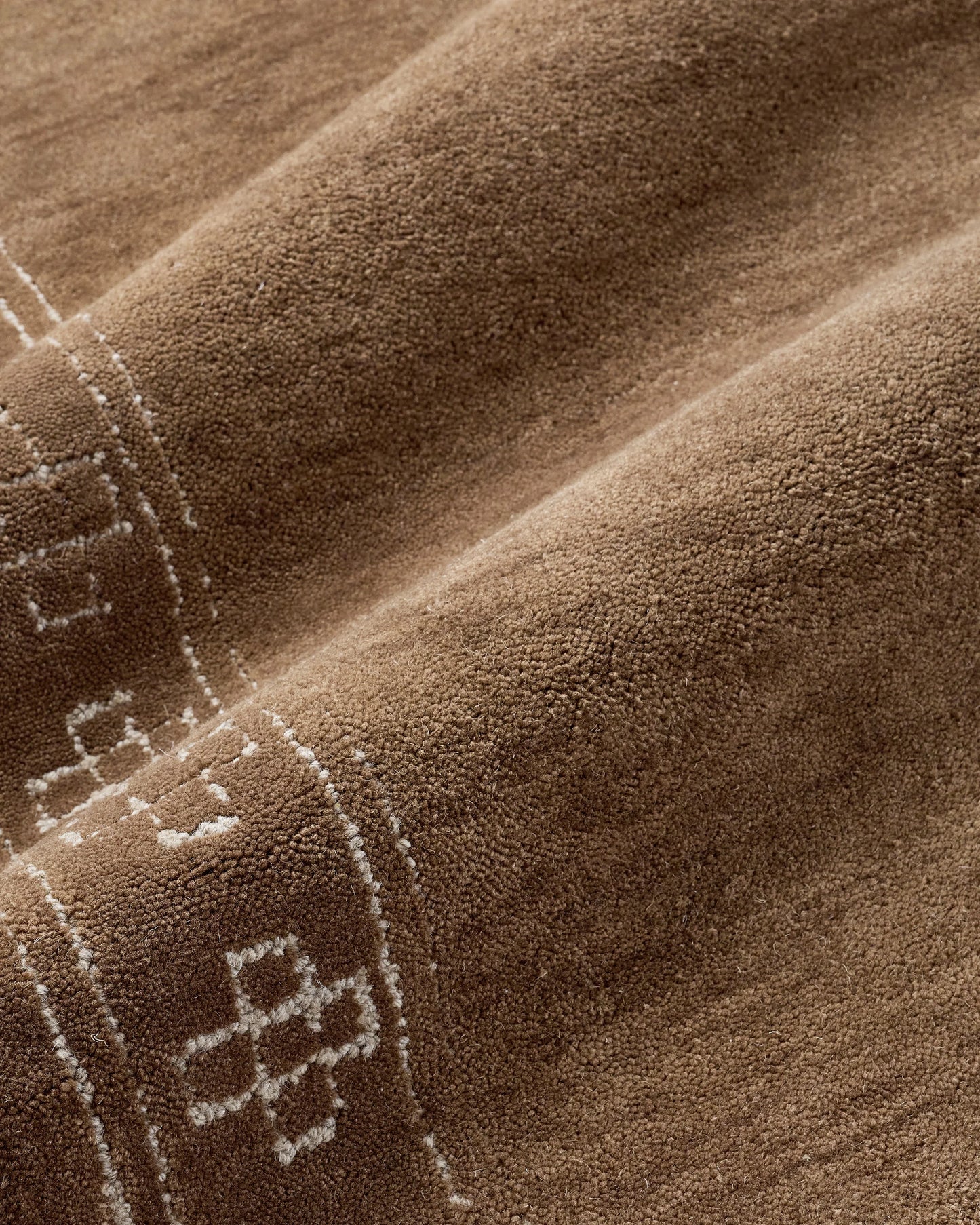 Gates Wool Rug - 3' x 5' / Brown
