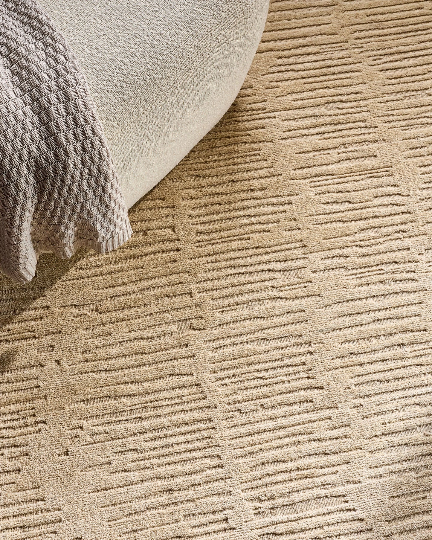 Cobble Hand-Loomed Wool Rug - 5' x 8' / Beige