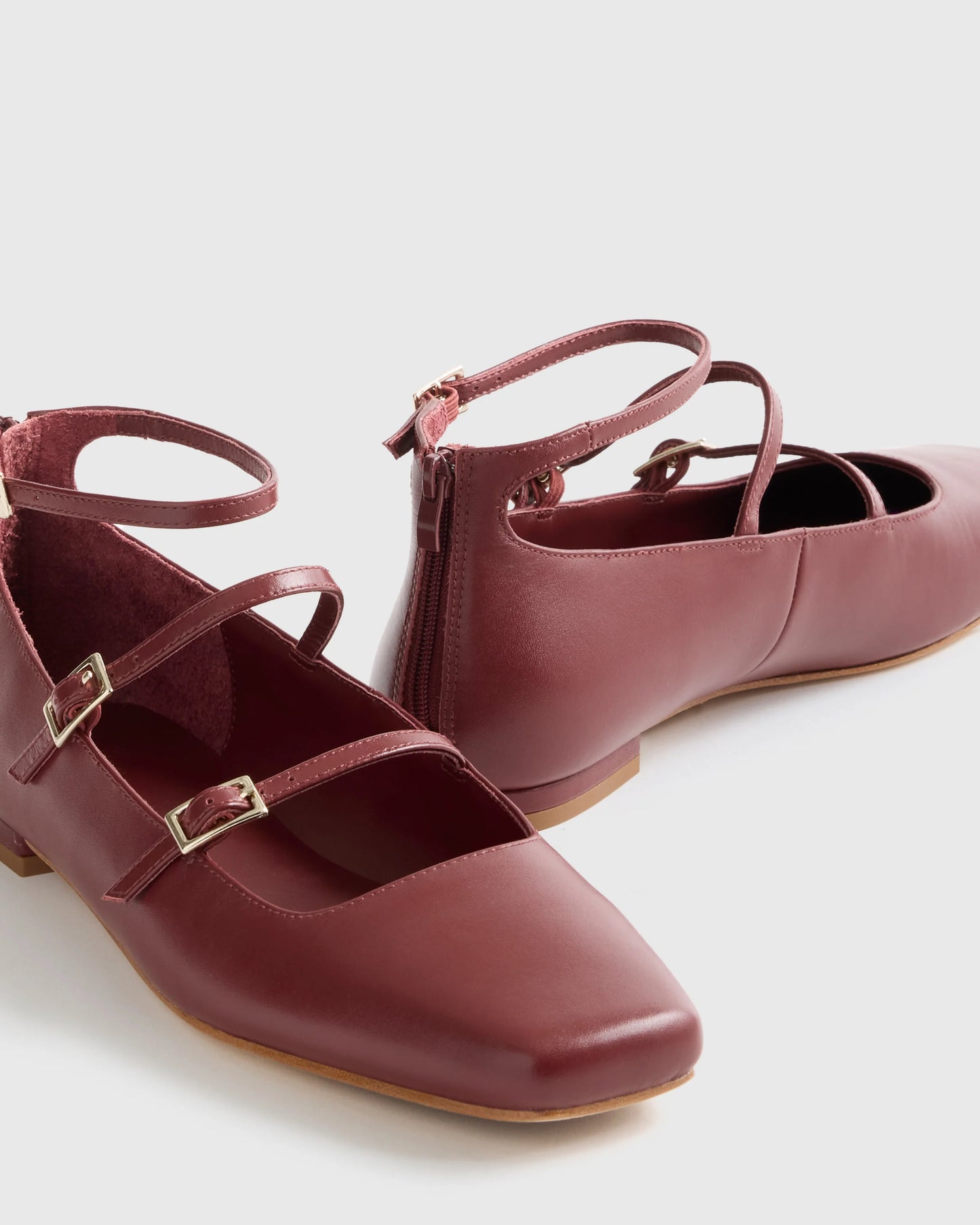 Italian Leather Strappy Ballet Flat - 5 / Black