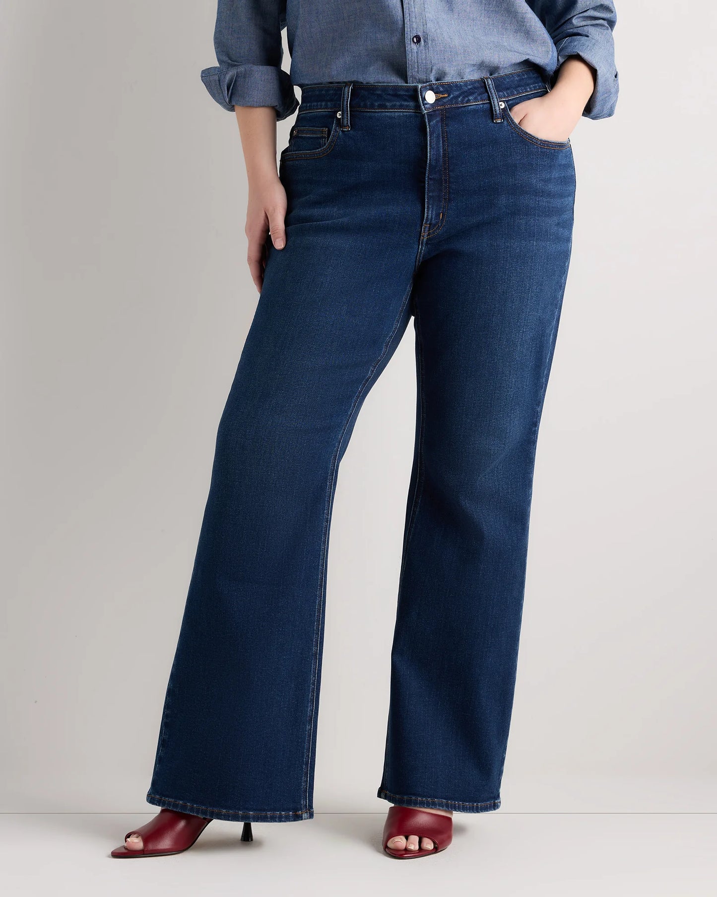 Luna Stretch Flare Jeans - 33 / Seaside Blue