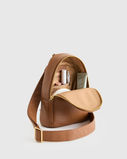Italian Leather Sling Pack - One Size / Black