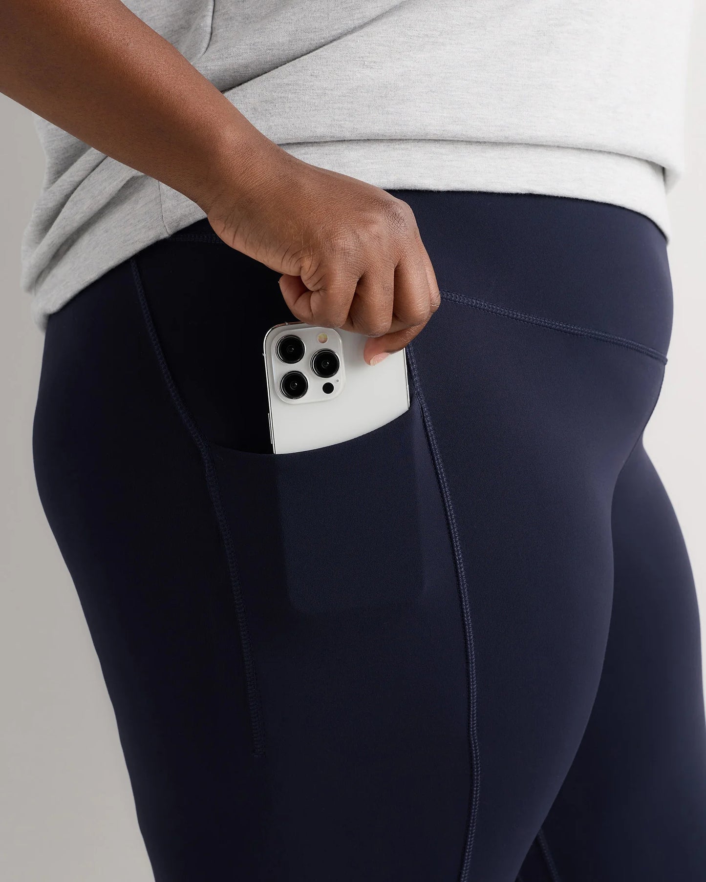Ultra-Form High-Rise Pocket Legging - 1X / Deep Navy